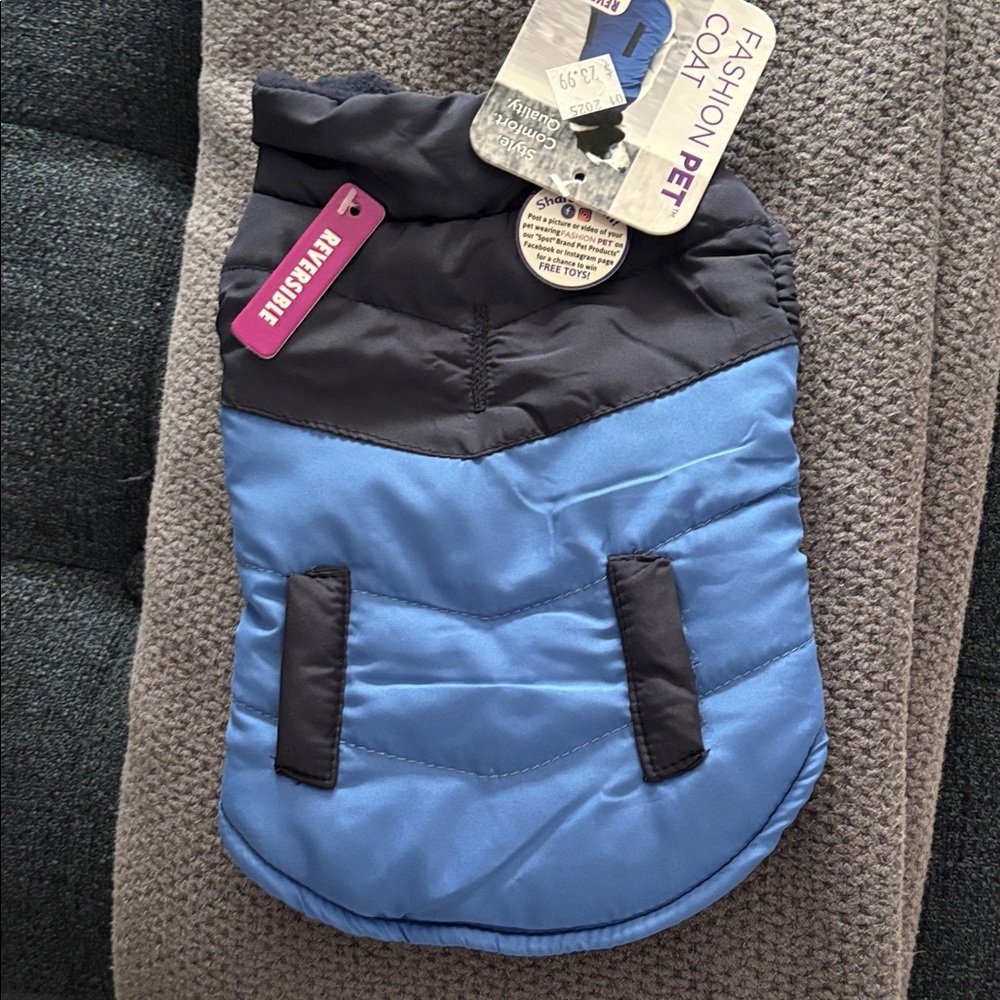 NWT Fashion dog coat reversible